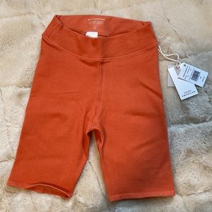 *NWT* Good American bike shorts